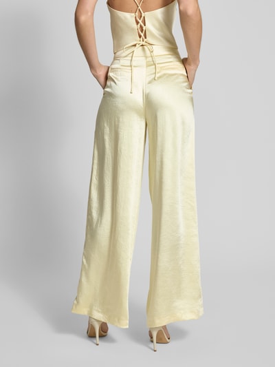 Jake*s Cocktail Cocktailhose aus Satin mit weitem Bein Hellgelb 5