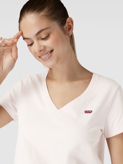 Levi's® T-Shirt mit V-Ausschnitt Altrosa 3