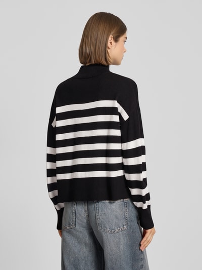 Only Sweter z dzianiny o kroju regular fit z mieszanki wiskozy model ‘BARI’ Czarny 5