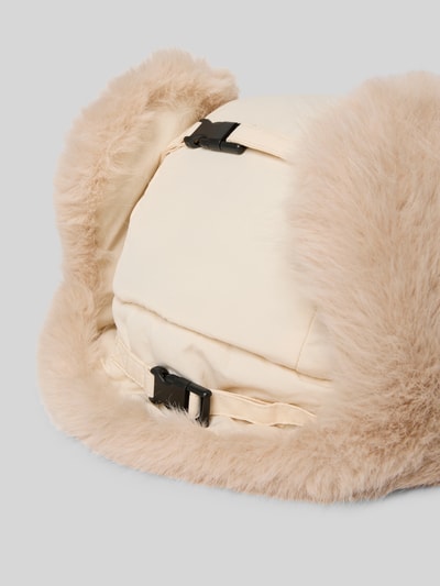 Barts Regular Fit Mütze mit Kunstfellbesatz Modell 'Hawka' Offwhite 3