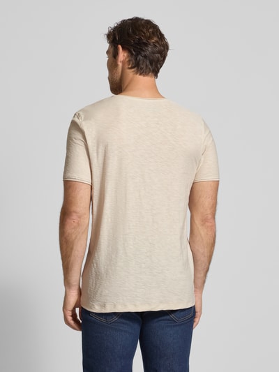 MCNEAL T-Shirt mit V-Ausschnitt Sand 5