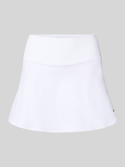 Produktfoto, Minirock im 2-in-1-Look mit Logo von NIKE TRAINING in Weiß, A-Linie, elastischer Bund, glatte Textur, Markenlogo sichtbar