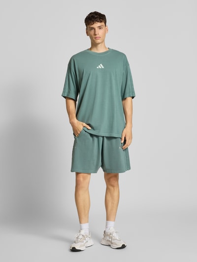 adidas Sportswear T-shirt met labelstitching Donkergroen - 1