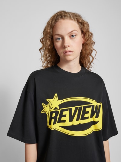 Review T-shirt o kroju oversized z nadrukiem z logo Czarny 3