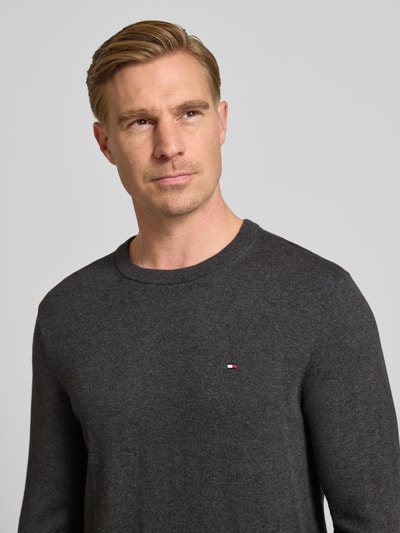 Tommy Hilfiger Regular Fit Strickpullover aus Baumwoll-Kaschmir-Mix Anthrazit Melange 3