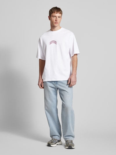 REVIEW Oversized T-Shirt mit Label-Print Weiss 1