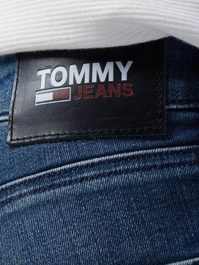 Tommy Jeans Jeansy o kroju slim fit z 5 kieszeniami model ‘SCANTON’ Jeansowy niebieski 3