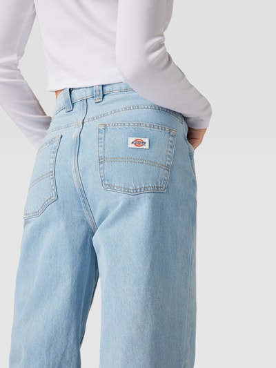 Dickies Jeansy z poszerzaną nogawką i naszywką z logo model ‘THOMASVILLE’ Jeansowy niebieski 3