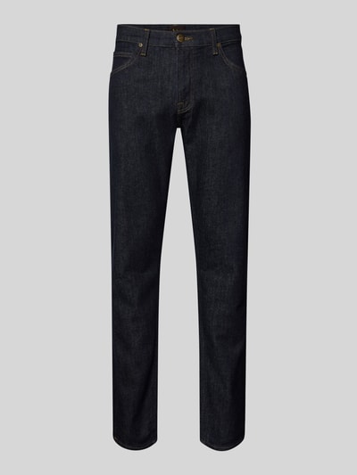 Produktfoto, Slim Fit Jeans im 5-Pocket-Design Modell 'DAREN' von Lee aus dunkelblauem Baumwoll-Mix mit Stretch-Anteil auf grauem Hintergrund.