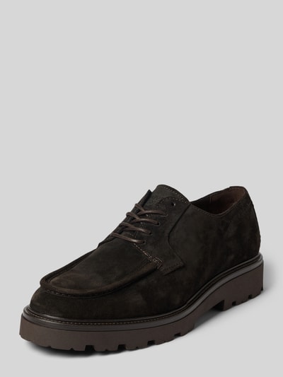 Produktfoto, Schnürschuhe aus echtem Rindsleder Modell 'PHIL 10' von Marc O'Polo, dunkelbraunes Leder, grobe Sohle, Rauleder-Struktur