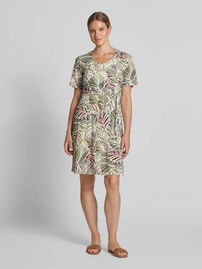MORE & MORE Knielanges Kleid im Allover-Look mit Rundhalsausschnitt Oliv 1