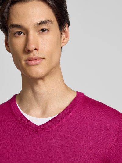 Christian Berg Men Gebreide pullover van een mix van merinowol met V-hals Felroze gemêleerd - 3