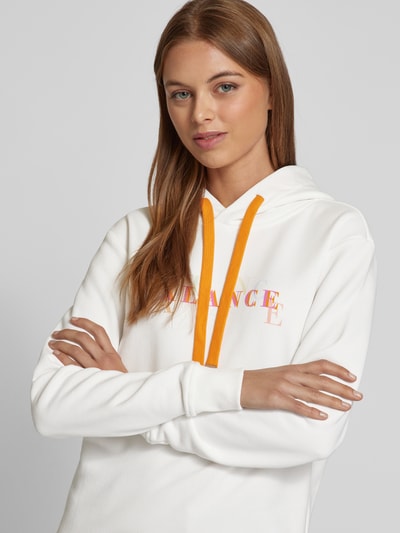 Christian Berg Woman Hoodie mit Statement-Print Modell 'Balance' Offwhite 3