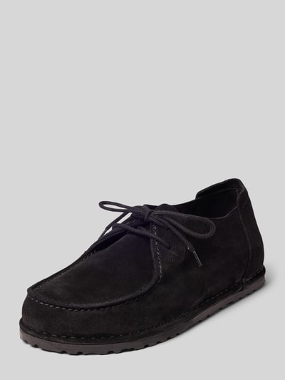 Produktfoto, Halbschuhe aus echtem Leder Modell 'UTTI' von Birkenstock in Schwarz, abgerundete Form, Schnürverschluss, Kontext: Herren Halbschuhe von Birkenstock, Echtes Leder, abgerundete Passform, Modell 'UTTI', Schnürverschluss, Absatzhöhe bei Größe 44: 2 cm, Schafthöhe bei Größe 44: 10 cm, Schaftweite bei Größe 44: 12 cm