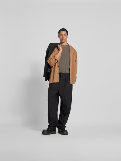 Closed T-Shirt mit geripptem Rundhalsausschnitt Khaki 1