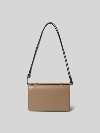 Produktfoto, Shoulder Bag aus echtem Leder von Victoria Beckham in Beige mit Zier-Applikation metallic, Ziernähte, verstellbarer Schulterriemen