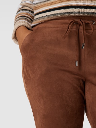 KAFFE Curve PLUS SIZE stretchbroek met deels elastische band, model 'Doris' Hazelnootbruin - 3