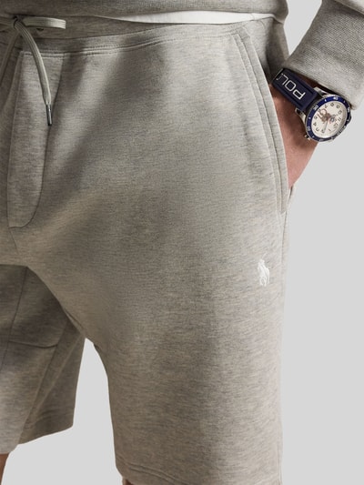 Polo Ralph Lauren Regular Fit Sweatshorts aus Baumwoll-Mix mit Logo-Stitching Anthrazit Melange 3