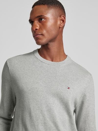 Tommy Hilfiger Gebreide pullover met logostitching, model 'PIMA' Lichtgrijs gemêleerd - 3