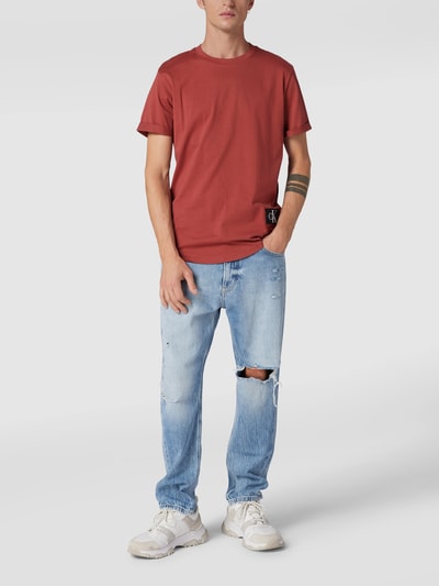 Calvin Klein Jeans T-Shirt mit Label-Patch Rostrot 1