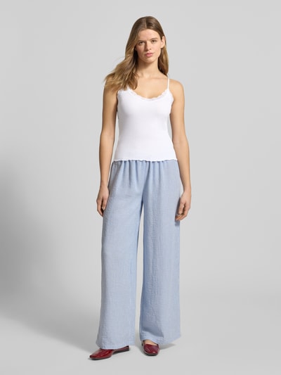 REVIEW Slim Fit Top aus Viskose-Mix mit Spitzenbesatz Weiss 1