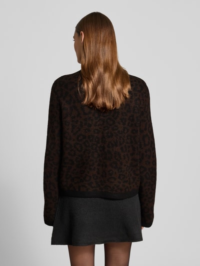 Jake*s Collection Strickjacke in Leo-Optik mit Rundhalsausschnitt Dunkelbraun 5