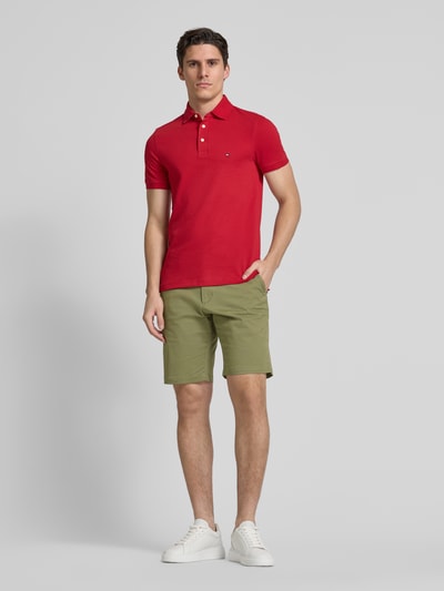 Tommy Hilfiger Relaxed Fit Chinoshorts aus Baumwoll-Mix Modell 'HARLEM' Oliv 1