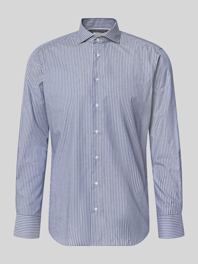 Produktfoto, Regular Fit Business-Hemd aus Baumwolle von Christian Berg Men, blaue und weiße Streifen, Haifischkragen, lange Ärmel, glatte Textur