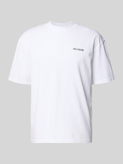 Produktfoto, wit oversized heren T-shirt van puur katoen, labelprint voorzijde, ronde hals, Oversized T-shirt met Label-Print model 'Miles' van Pegador, ruglengte maat M 70 cm