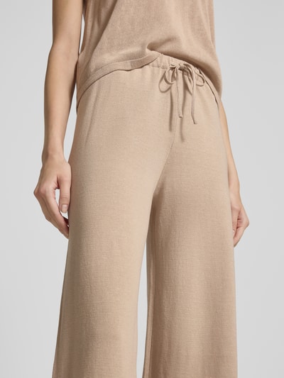 Mango Wide Fit Stoffhose mit Viskose-Anteil Modell 'Vella' Beige 3