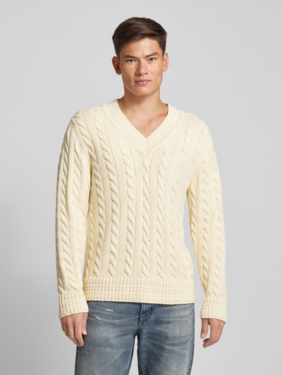 HUGO Strickpullover mit Zopfmuster und V-Ausschnitt Beige 4