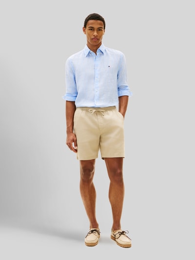 Tommy Hilfiger Regular Fit Chinoshorts Modell 'DOVER' Beige 1