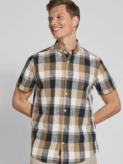 camel active Regular Fit Freizeithemd mit Button-Down-Kragen Oliv 3