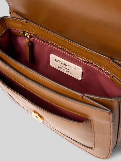 Coccinelle Crossbodytas met logo-applicatie, model 'Calf' Cognac - 4