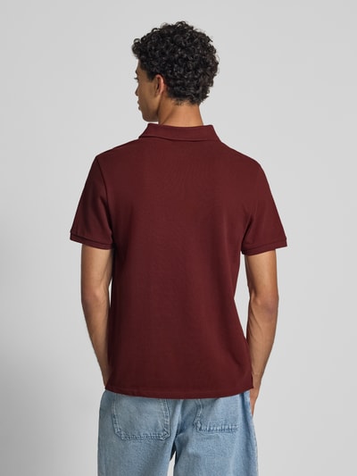 REVIEW Regular Fit Poloshirt mit Label-Stitching Rostrot 5