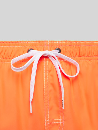 Sundek Regular Fit Badeshorts mit angedeutetem Eingriff Neon Orange 2