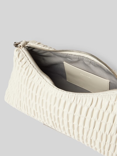 Calvin Klein Jeans Handtasche mit Strukturmuster Offwhite 5