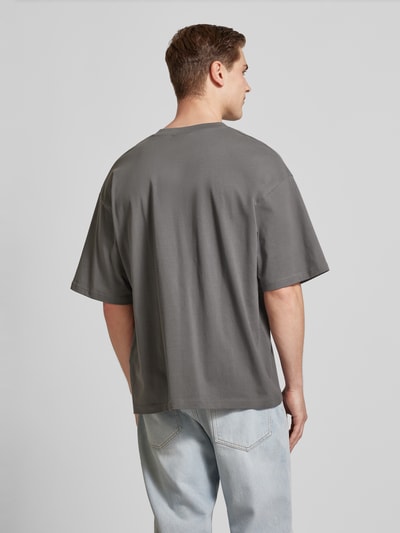 REVIEW Oversized T-Shirt mit Rundhalsausschnitt Dunkelgrau 5