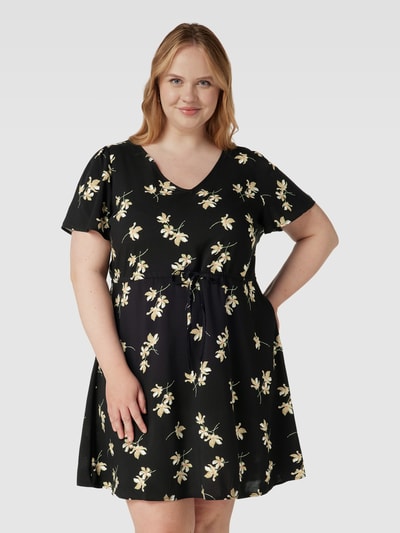 Vero Moda Curve Sukienka PLUS SIZE o długości do kolan ze wzorem na całej powierzchni model ‘EASY’ Czarny 4