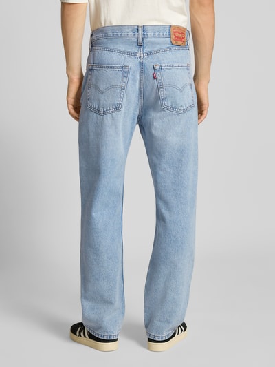 Levi's® Straight Fit Jeans mit Logo-Patch Modell '565 Loose' Hellblau 5