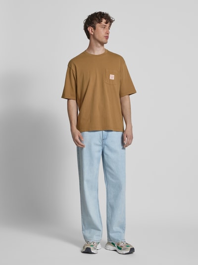 Levi's® T-Shirt mit Brusttasche Cognac 1