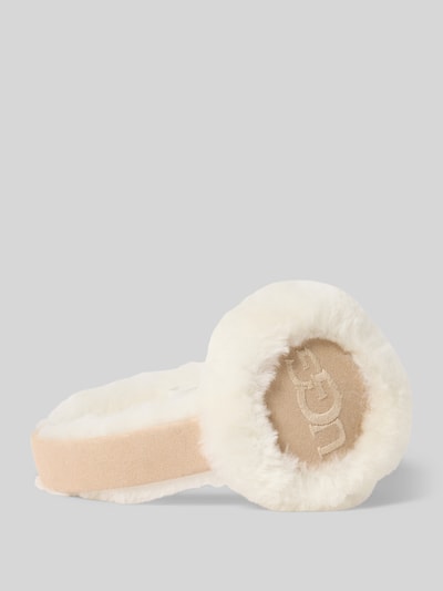 UGG Ohrenwärmer aus Lammfell mit Label-Stitching Sand 3