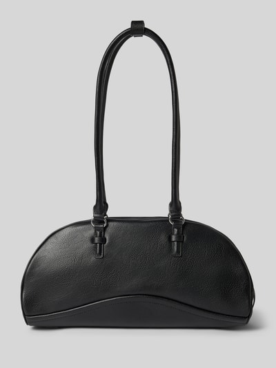 Produktfoto, Shoulder Bag aus echtem Leder Modell 'Capri' von LIEBESKIND BERLIN in Schwarz, glatte Oberfläche, gewölbte Form, silbernes Logo-Detail, Hauptfach mit Reißverschluss, Trageriemen, Maße 37x17x13 cm, Länge Schulterriemen 68 cm