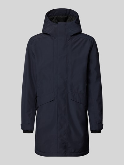 Produktfoto, Regular Fit Parka mit Kapuze Modell 'Kenny' von Didriksons, dunkelblauer Stoff, glatte Textur, sichtbare Eingrifftaschen, lockerer Schnitt, Herren Parka, Rückenlänge 99 cm, Schulterbreite 48 cm, Brustweite 59 cm, Ärmellänge 72 cm