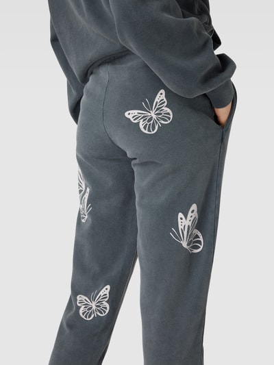 REVIEW Sweatpants mit Motiv-Print Anthrazit 3