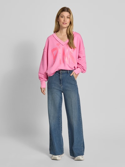 miss goodlife Oversized Sweatshirt mit V-Ausschnitt Rosa 1