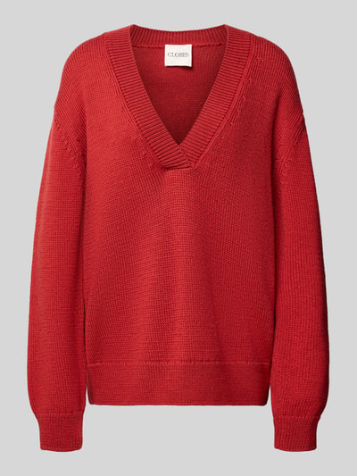 Produktfoto, Oversized Pullover aus Lanawoll-Mix von Closed in kräftigem Rot, Strick-Optik mit V-Ausschnitt und langen Ärmeln, Damen Pullover
