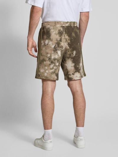 adidas Sportswear Szorty z dzianiny dresowej z elastycznym pasem Oliwkowy 5