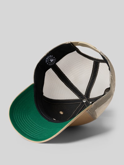 Produktfoto, Trucker Cap mit Label-Stitching Modell 'NEYYAN BRANSON' von '47 z bawełny, daszek wzmocniony, Regulowana długość, kolor beżowy, detale czarne i zielone
