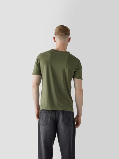 Officine Générale T-Shirt mit Brusttasche Schilf 5